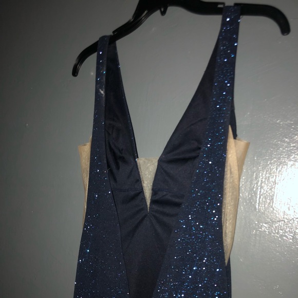 Jovani Blue sparkly gown!🦋 Size 4 - Picture 3 of 8
